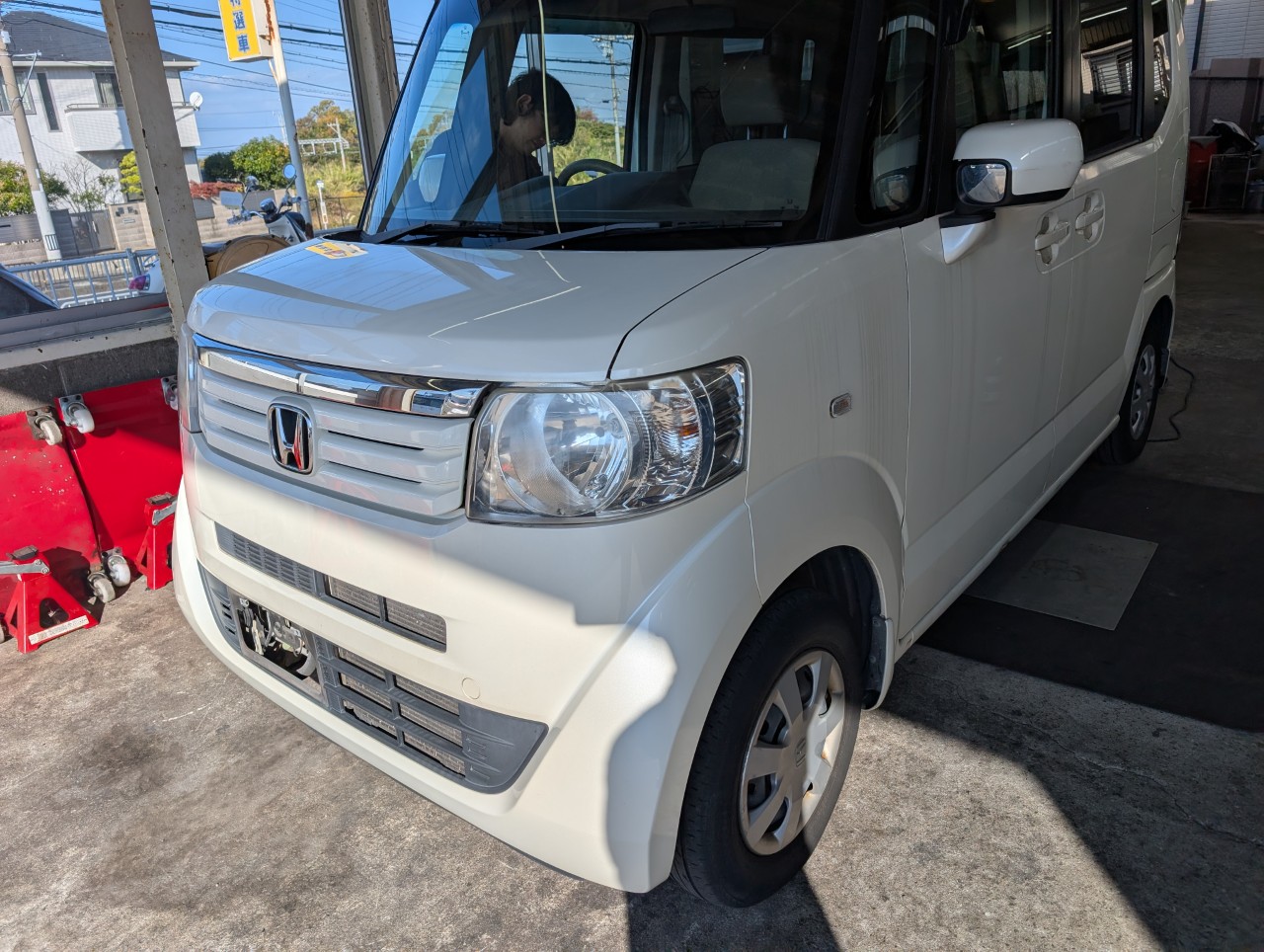 仕入れた直後のNBOX